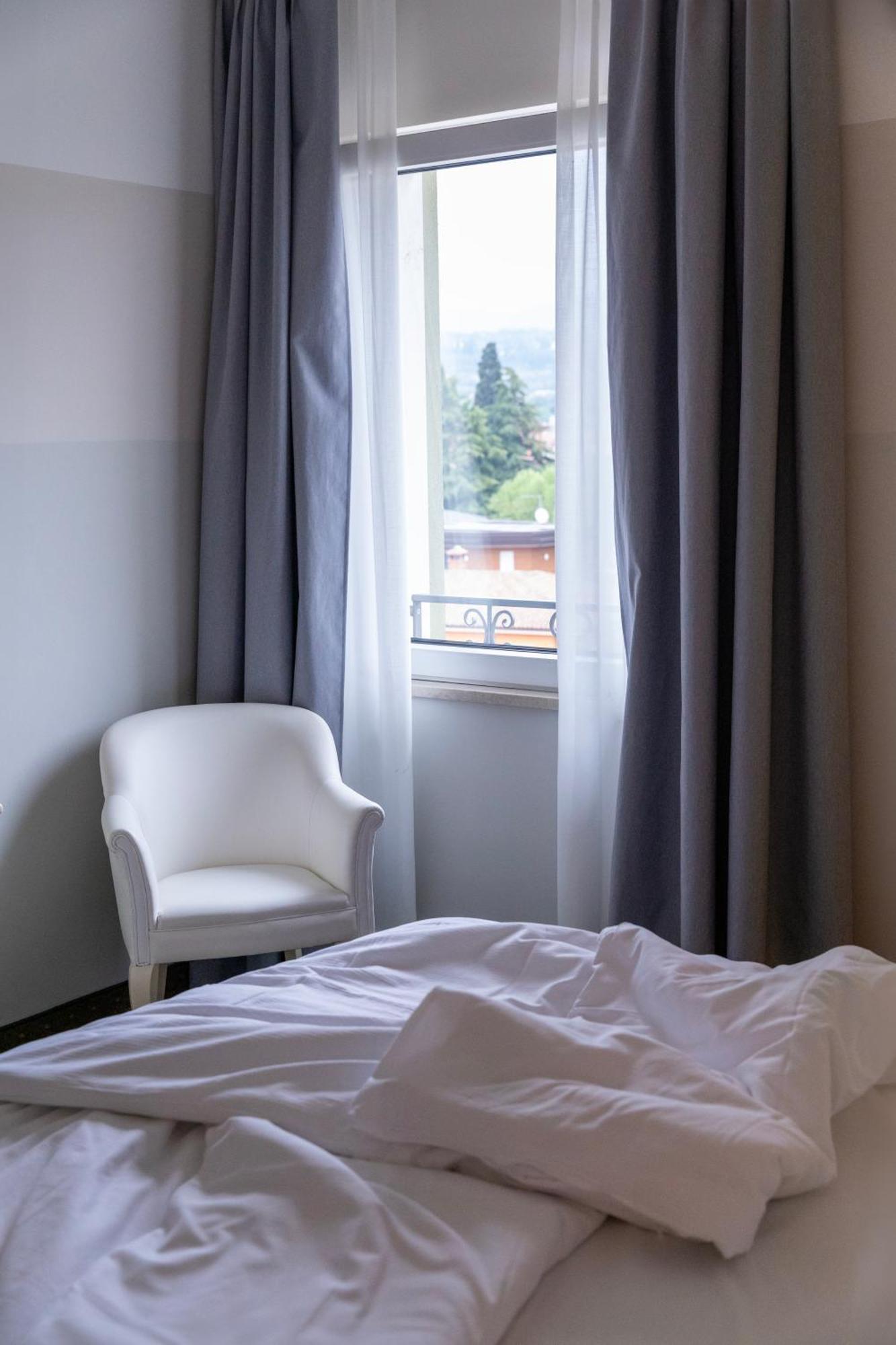 Palace Hotel San Pietro Bardolino Exterior foto